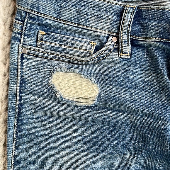 Club Monaco Jeans - Picture 3 of 5